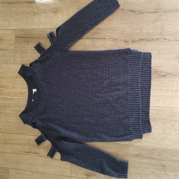 Sweater - Picture 3 of 3